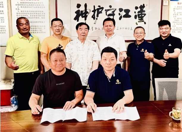助力襄陽(yáng)全民健身事業(yè)，石花雙雄醉冠名襄陽(yáng)兩項(xiàng)游泳活動(dòng)