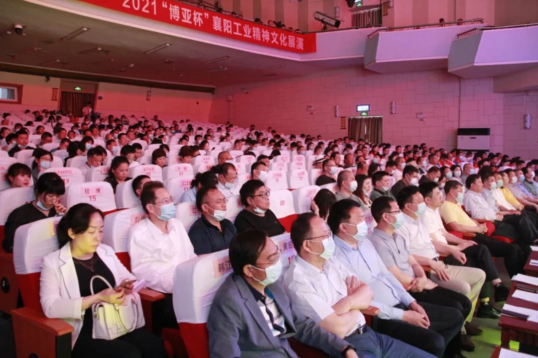一份愛心溫暖一座城，石花雙雄醉“企業(yè)家暖心工程”為500位企業(yè)家朋友送生日蛋糕！