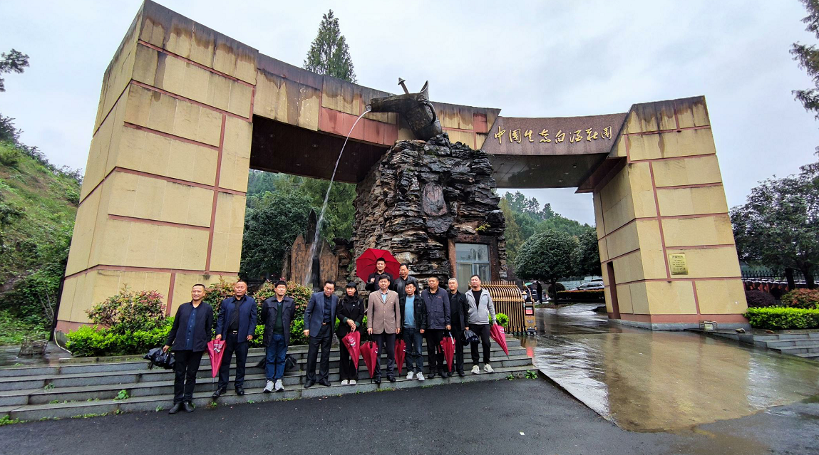 聞香知味，酒香不怕巷子深，湖北美酒吸引開封區(qū)域客戶來訪石花雙雄醉